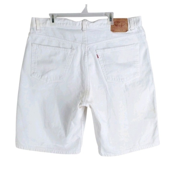 Vtg Levis 560 Denim Bermuda Shorts Mens 40x11.5 White Hi Rise Wide Leg Loose - Picture 1 of 12